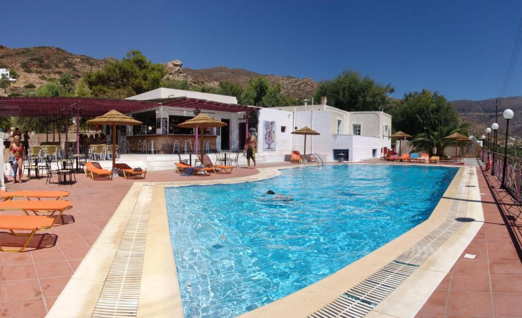 Purple Pig Stars Camping & Bungalows Mylopotas Extérieur photo