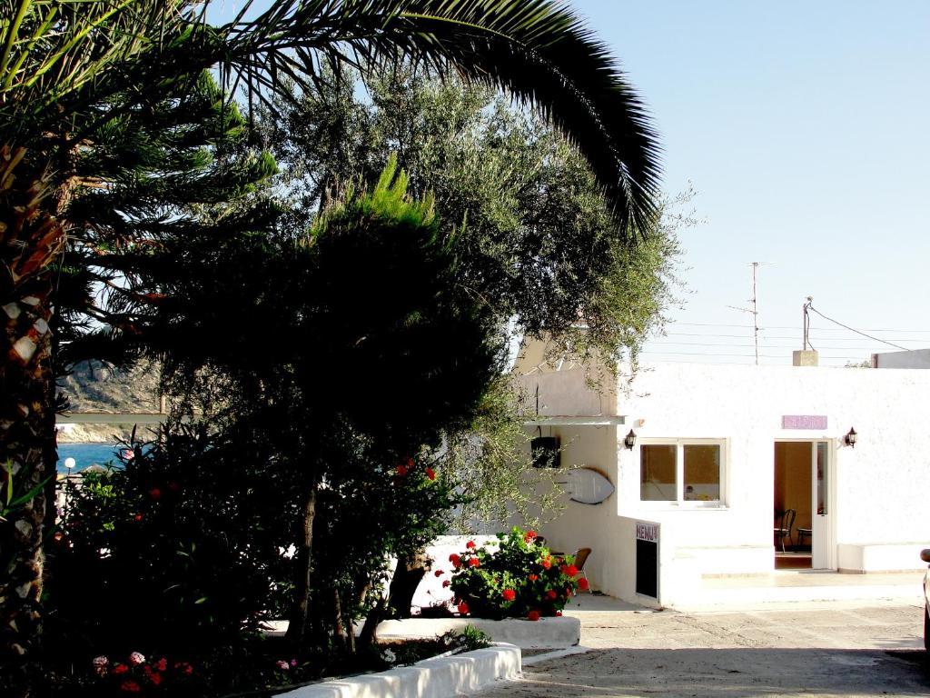 Purple Pig Stars Camping & Bungalows Mylopotas Extérieur photo